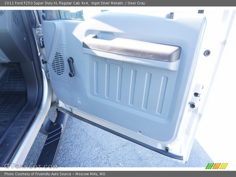 Ingot Silver Metallic / Steel Gray 2011 Ford F250 Super Duty XL Regular Cab 4x4