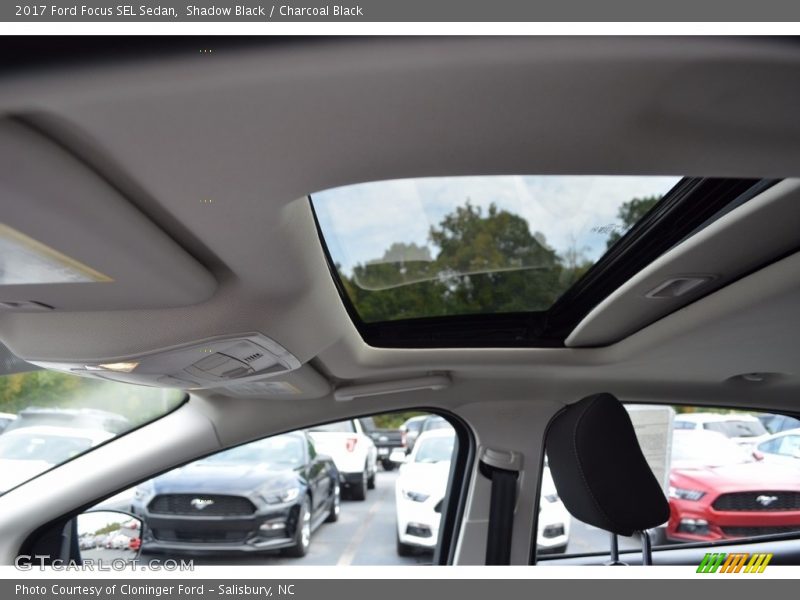 Shadow Black / Charcoal Black 2017 Ford Focus SEL Sedan
