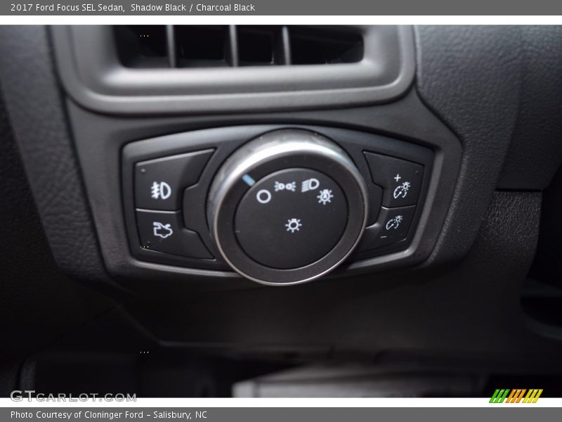 Shadow Black / Charcoal Black 2017 Ford Focus SEL Sedan