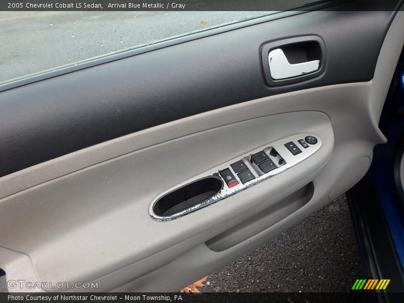 Arrival Blue Metallic / Gray 2005 Chevrolet Cobalt LS Sedan