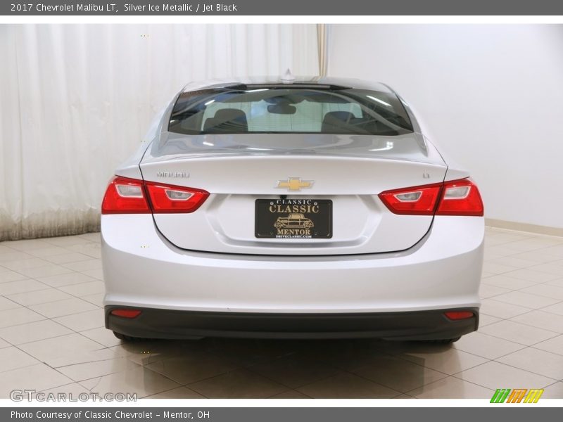 Silver Ice Metallic / Jet Black 2017 Chevrolet Malibu LT