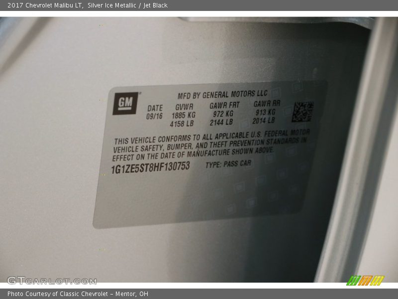 Silver Ice Metallic / Jet Black 2017 Chevrolet Malibu LT