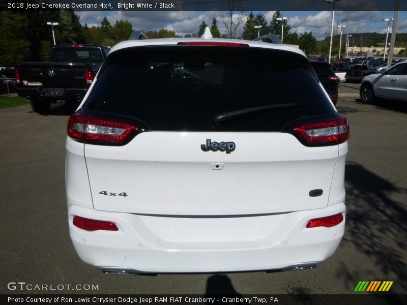 Bright White / Black 2018 Jeep Cherokee Overland 4x4