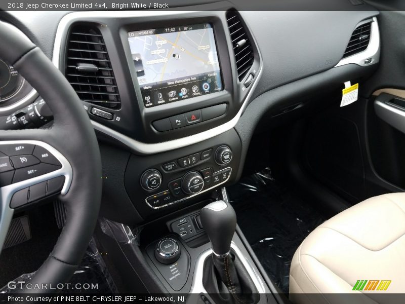 Bright White / Black 2018 Jeep Cherokee Limited 4x4