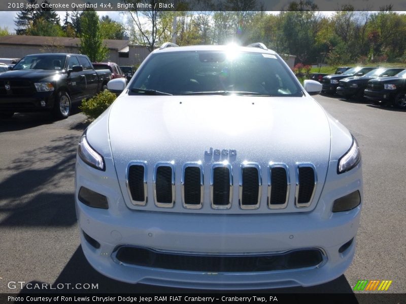 Bright White / Black 2018 Jeep Cherokee Overland 4x4