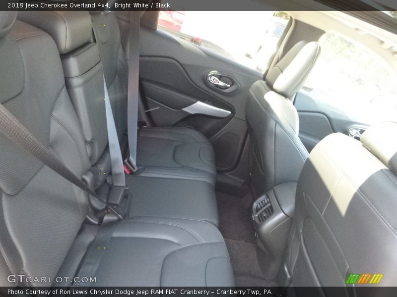 Bright White / Black 2018 Jeep Cherokee Overland 4x4
