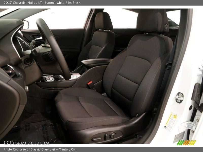 Summit White / Jet Black 2017 Chevrolet Malibu LT