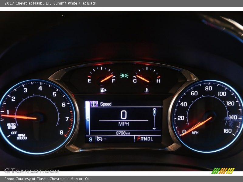 Summit White / Jet Black 2017 Chevrolet Malibu LT