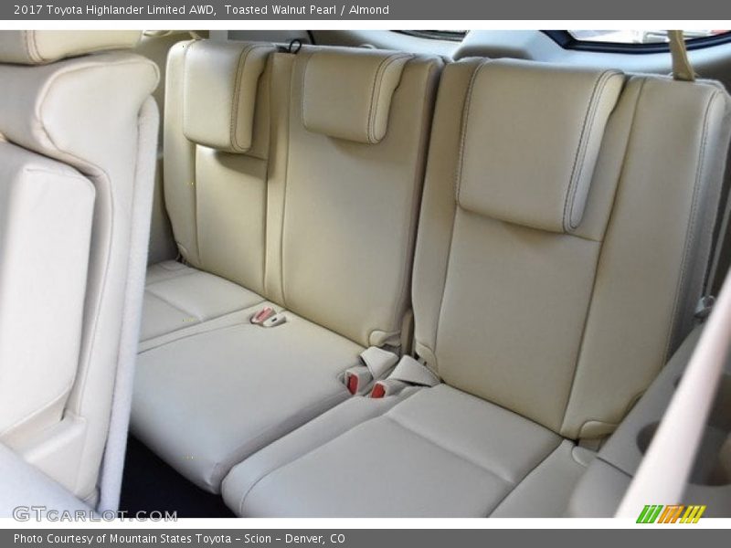 Toasted Walnut Pearl / Almond 2017 Toyota Highlander Limited AWD