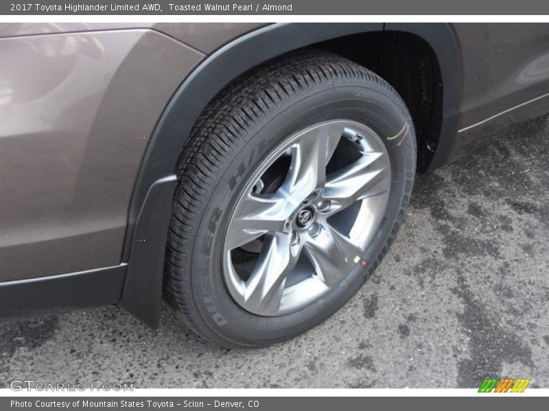 Toasted Walnut Pearl / Almond 2017 Toyota Highlander Limited AWD