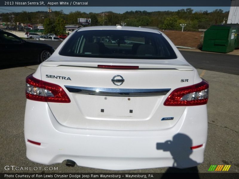 Aspen White / Charcoal 2013 Nissan Sentra SR