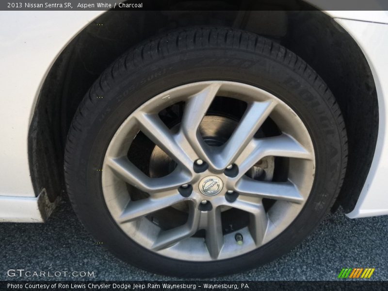 Aspen White / Charcoal 2013 Nissan Sentra SR