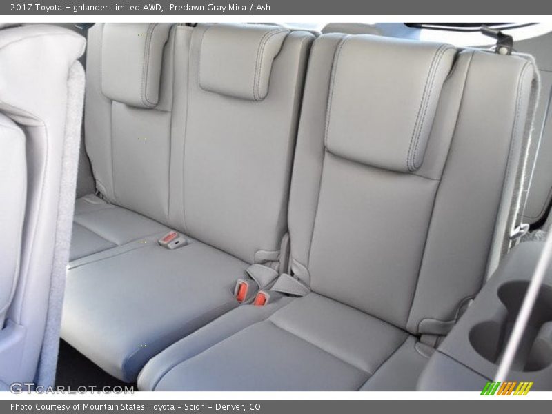 Predawn Gray Mica / Ash 2017 Toyota Highlander Limited AWD