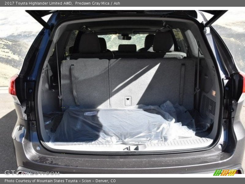Predawn Gray Mica / Ash 2017 Toyota Highlander Limited AWD