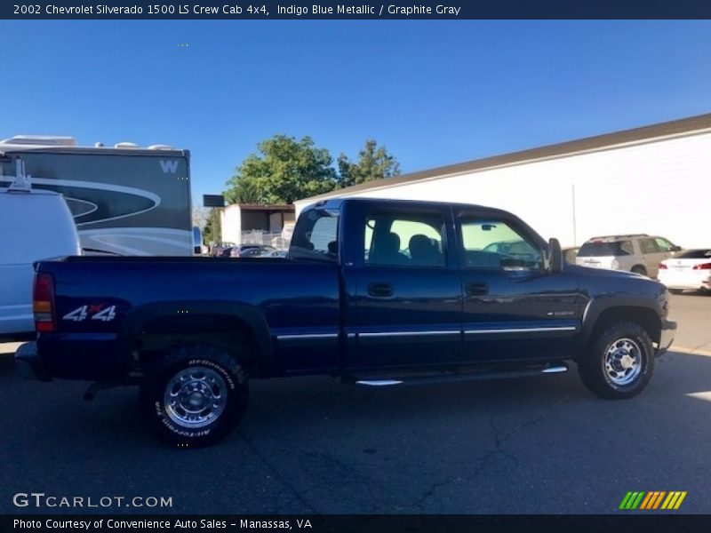 Indigo Blue Metallic / Graphite Gray 2002 Chevrolet Silverado 1500 LS Crew Cab 4x4