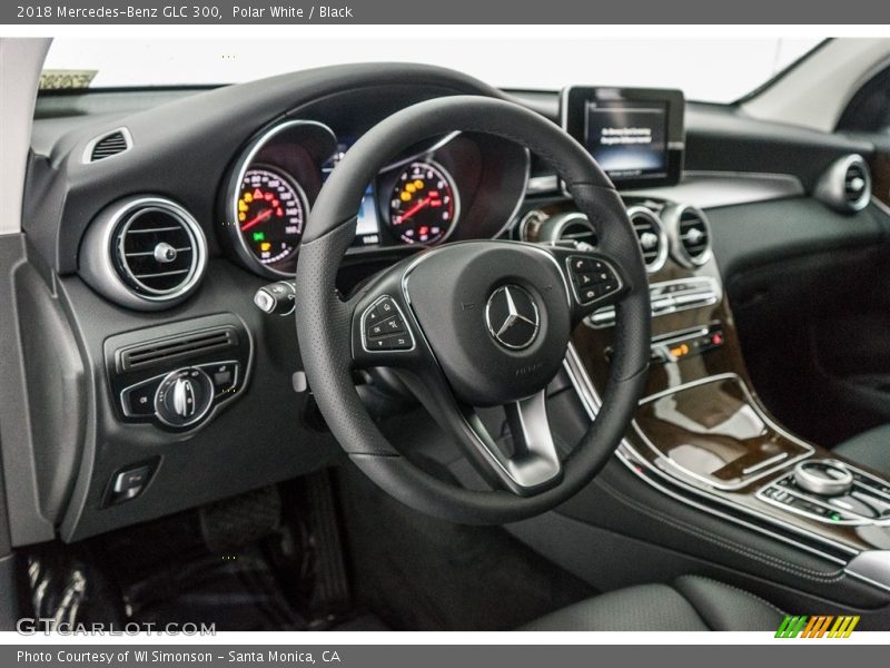 Polar White / Black 2018 Mercedes-Benz GLC 300