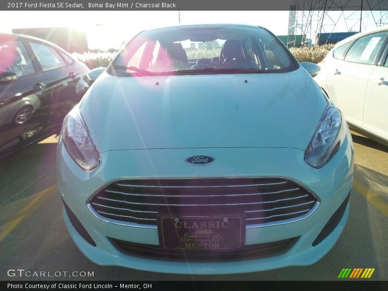 Bohai Bay Mint / Charcoal Black 2017 Ford Fiesta SE Sedan