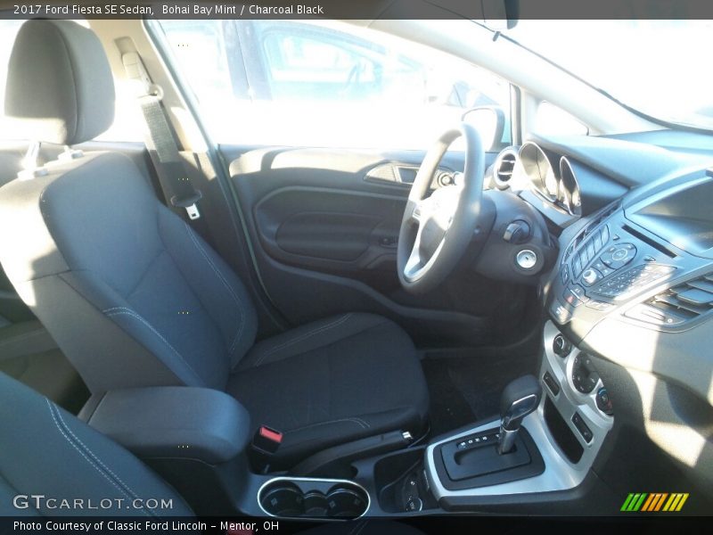 Bohai Bay Mint / Charcoal Black 2017 Ford Fiesta SE Sedan