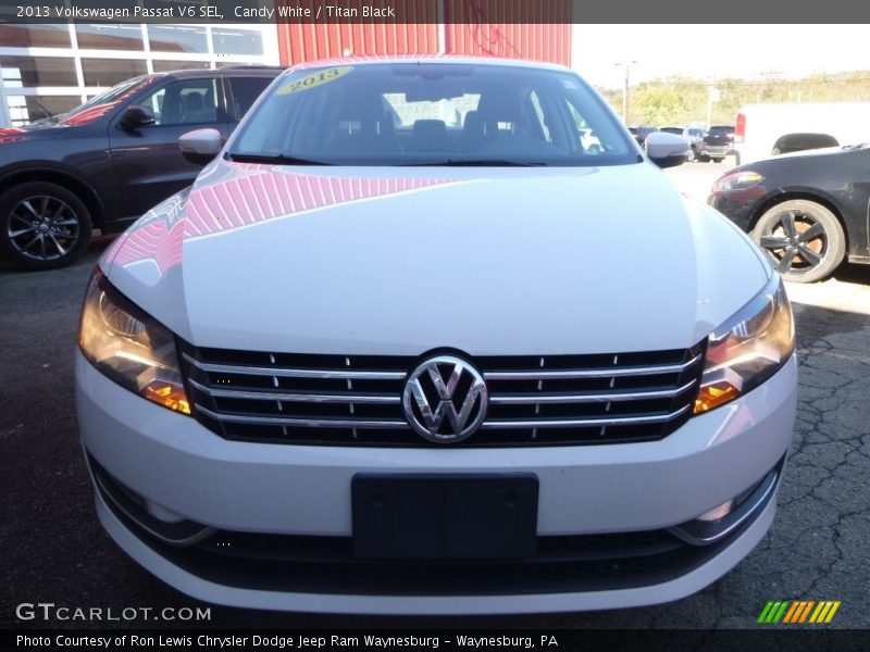 Candy White / Titan Black 2013 Volkswagen Passat V6 SEL