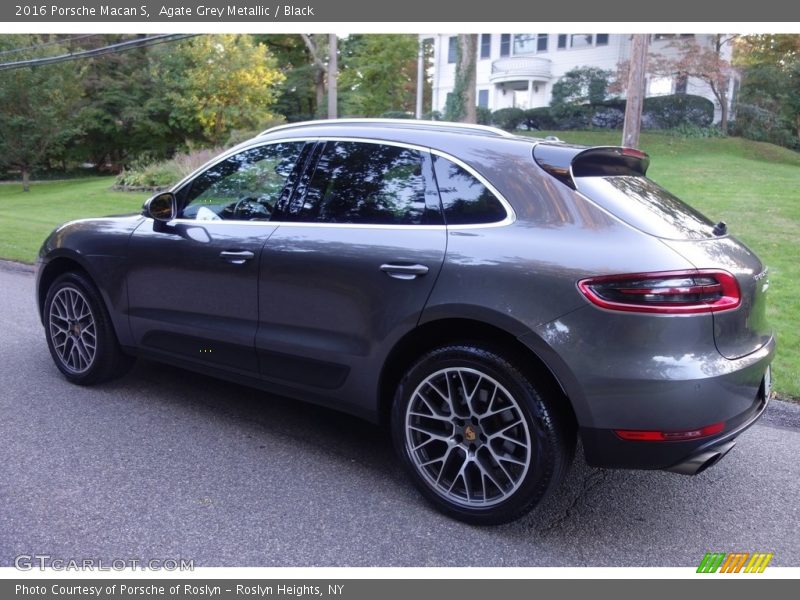 Agate Grey Metallic / Black 2016 Porsche Macan S