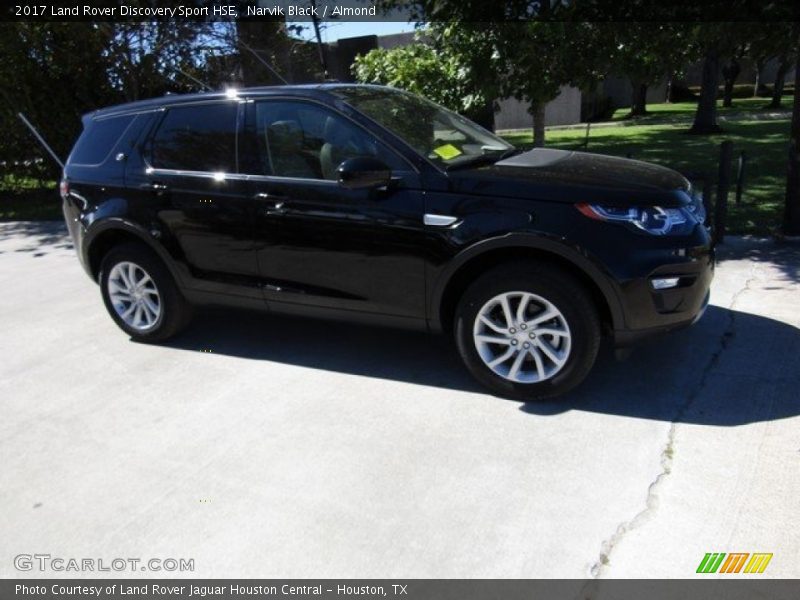 Narvik Black / Almond 2017 Land Rover Discovery Sport HSE