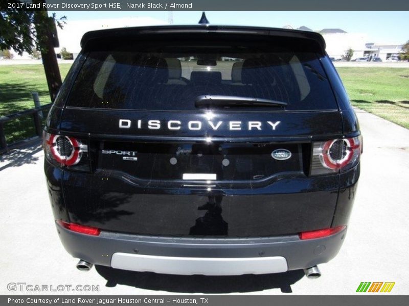 Narvik Black / Almond 2017 Land Rover Discovery Sport HSE