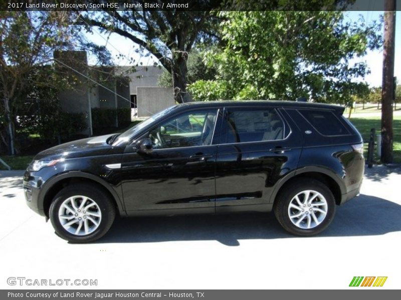 Narvik Black / Almond 2017 Land Rover Discovery Sport HSE