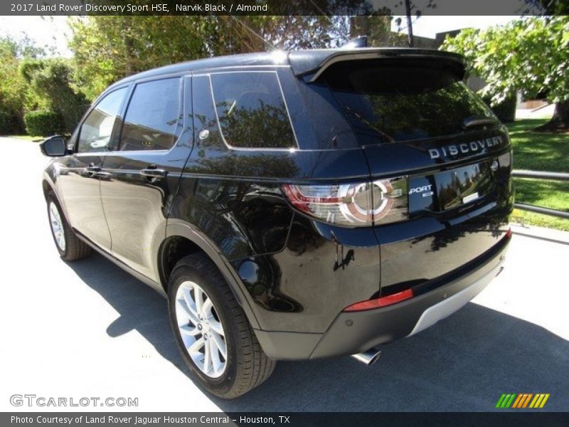 Narvik Black / Almond 2017 Land Rover Discovery Sport HSE