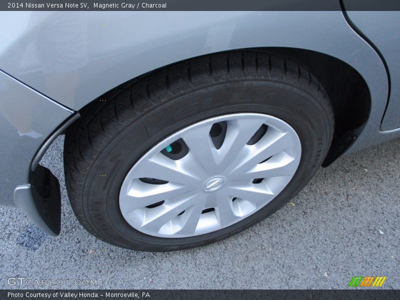 Magnetic Gray / Charcoal 2014 Nissan Versa Note SV