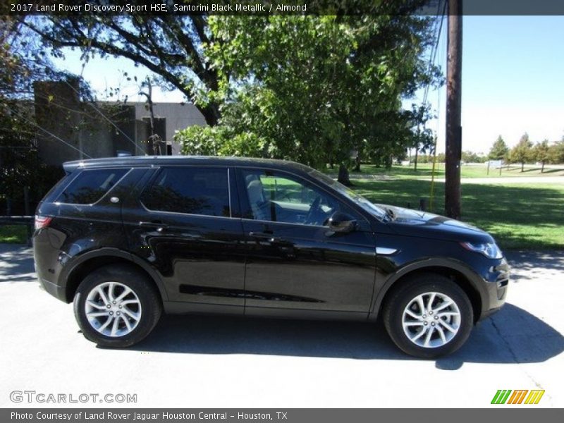 Santorini Black Metallic / Almond 2017 Land Rover Discovery Sport HSE