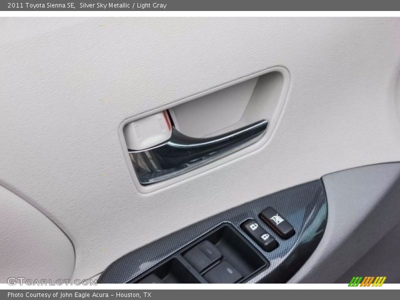 Silver Sky Metallic / Light Gray 2011 Toyota Sienna SE