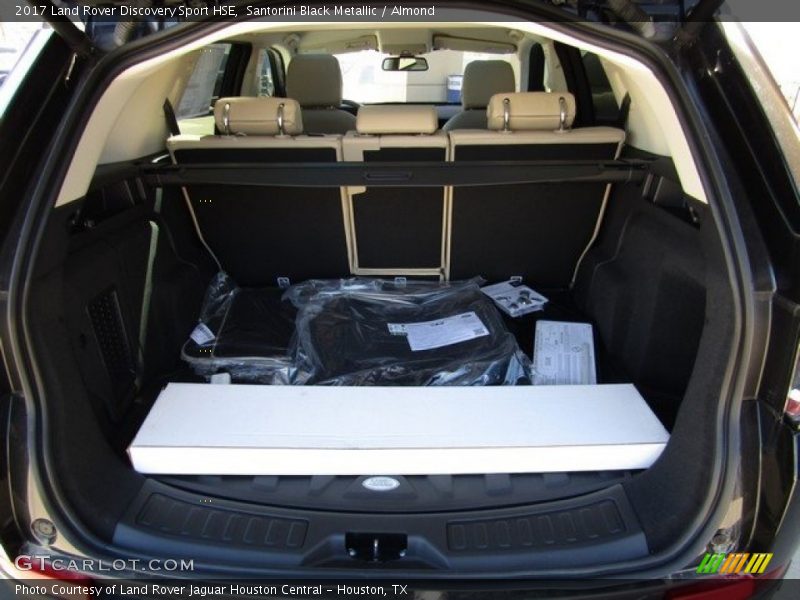 Santorini Black Metallic / Almond 2017 Land Rover Discovery Sport HSE