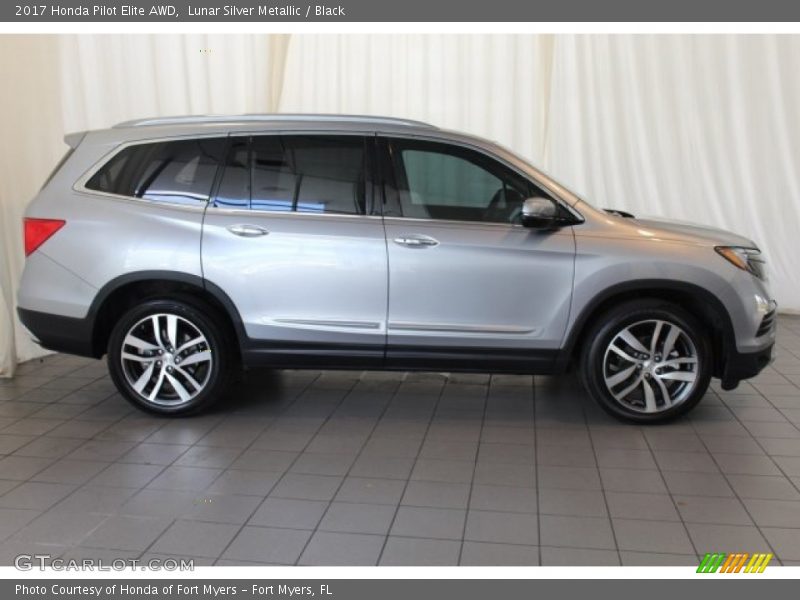 Lunar Silver Metallic / Black 2017 Honda Pilot Elite AWD