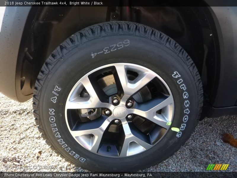 Bright White / Black 2018 Jeep Cherokee Trailhawk 4x4