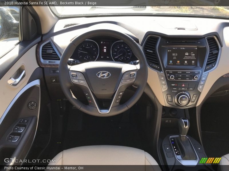 Becketts Black / Beige 2018 Hyundai Santa Fe SE AWD