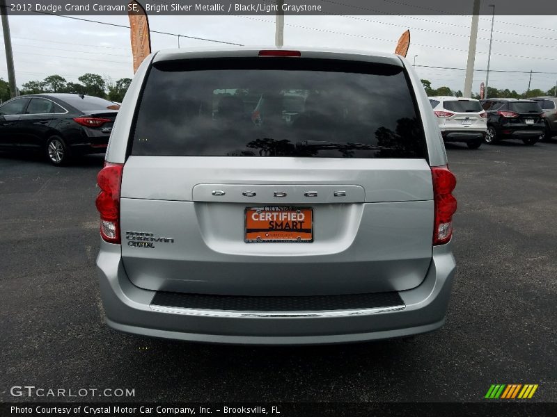 Bright Silver Metallic / Black/Light Graystone 2012 Dodge Grand Caravan SE