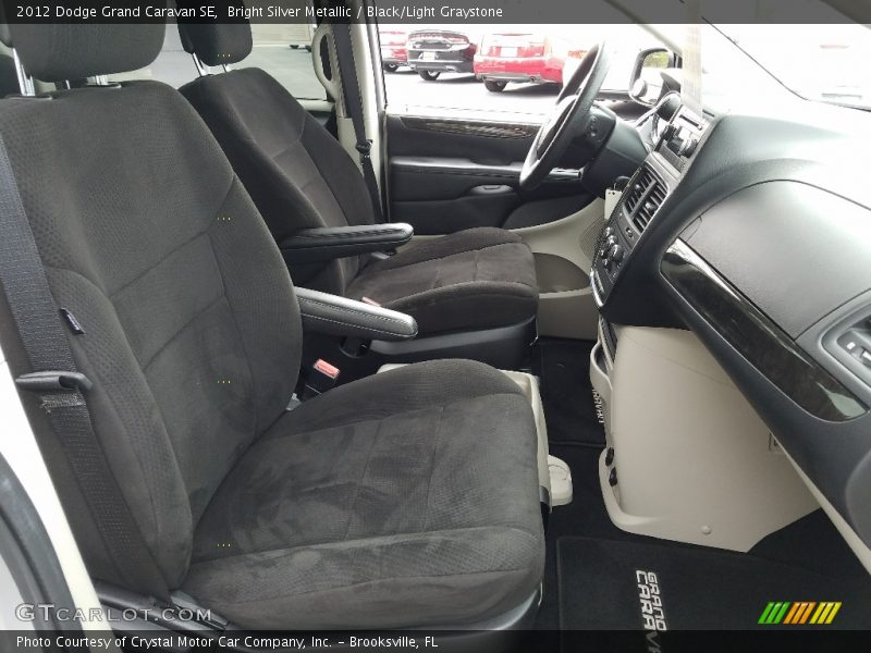 Bright Silver Metallic / Black/Light Graystone 2012 Dodge Grand Caravan SE