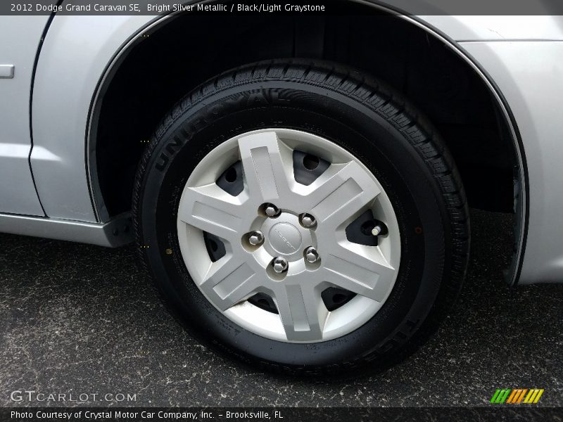 Bright Silver Metallic / Black/Light Graystone 2012 Dodge Grand Caravan SE