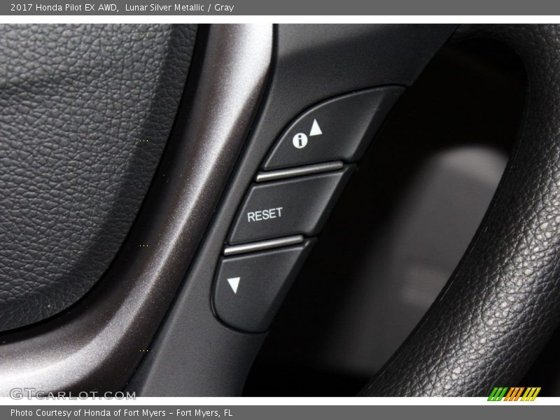 Lunar Silver Metallic / Gray 2017 Honda Pilot EX AWD