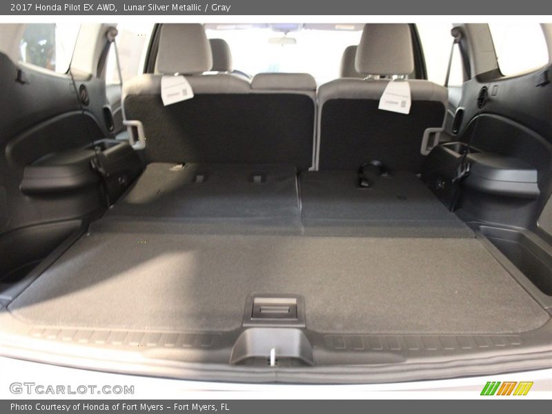 Lunar Silver Metallic / Gray 2017 Honda Pilot EX AWD