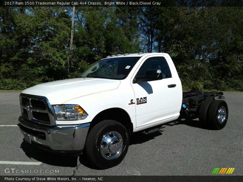 Bright White / Black/Diesel Gray 2017 Ram 3500 Tradesman Regular Cab 4x4 Chassis
