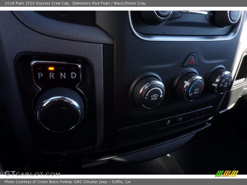 Delmonico Red Pearl / Black/Diesel Gray 2018 Ram 1500 Express Crew Cab