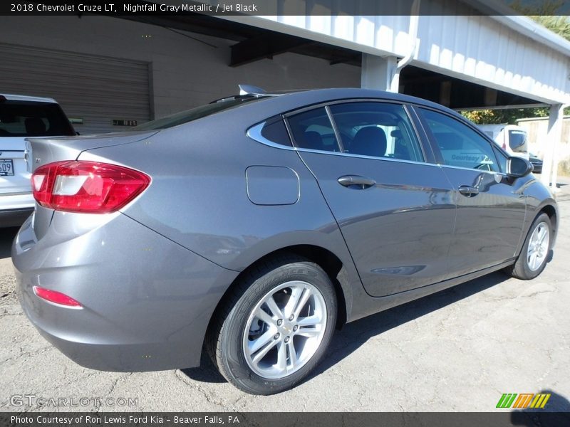 Nightfall Gray Metallic / Jet Black 2018 Chevrolet Cruze LT