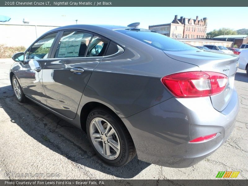 Nightfall Gray Metallic / Jet Black 2018 Chevrolet Cruze LT