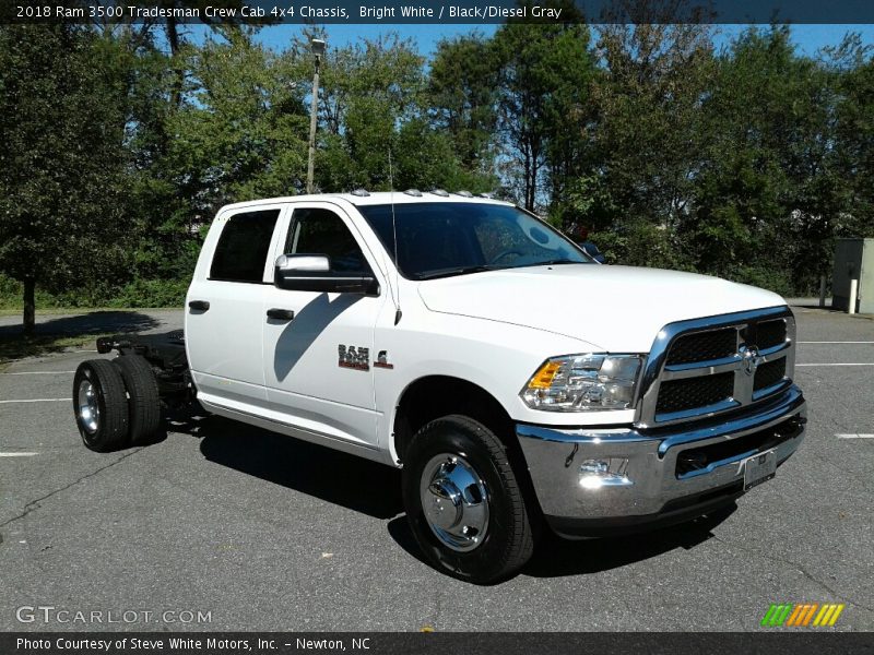 Bright White / Black/Diesel Gray 2018 Ram 3500 Tradesman Crew Cab 4x4 Chassis