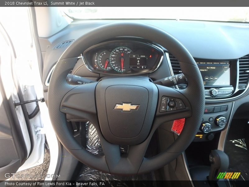 Summit White / Jet Black 2018 Chevrolet Trax LS