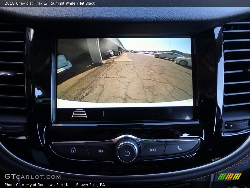 Summit White / Jet Black 2018 Chevrolet Trax LS