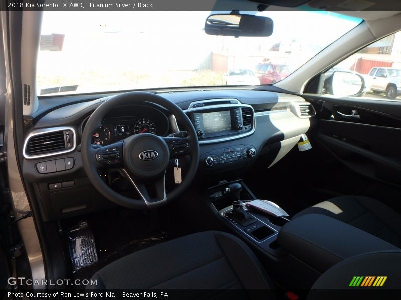 Titanium Silver / Black 2018 Kia Sorento LX AWD