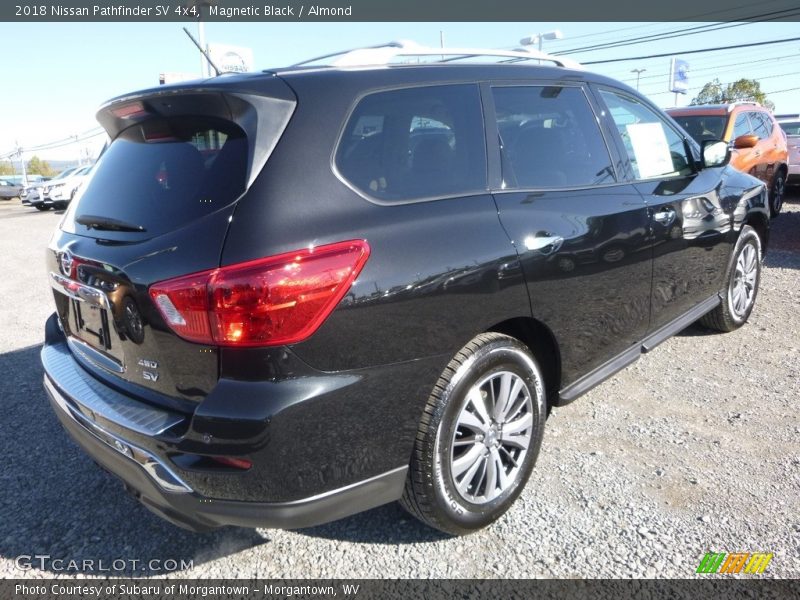 Magnetic Black / Almond 2018 Nissan Pathfinder SV 4x4