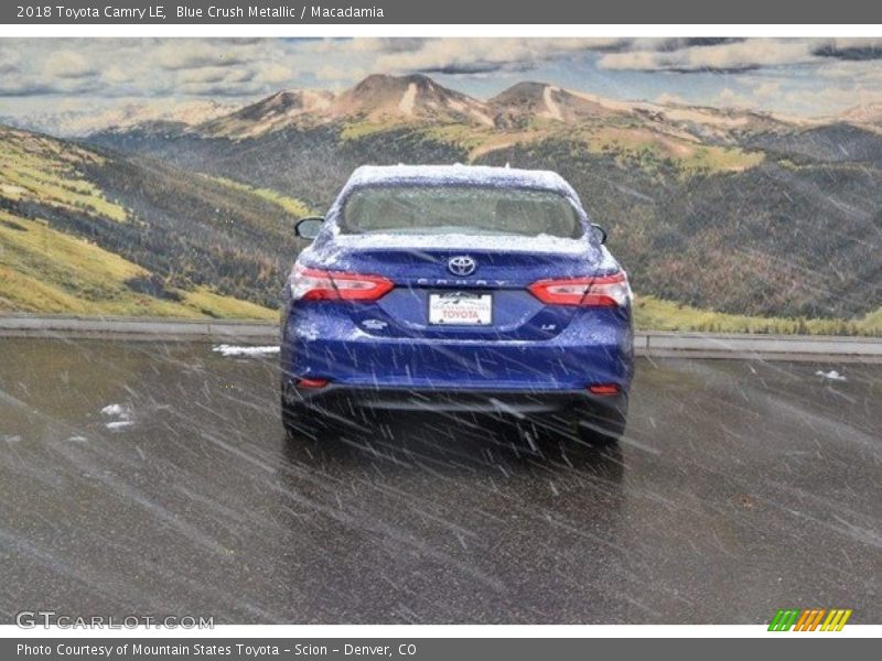 Blue Crush Metallic / Macadamia 2018 Toyota Camry LE